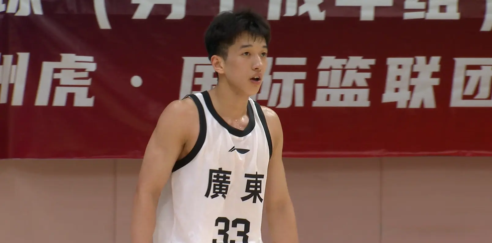 来到了两位, 国手归队首, 弱吗
