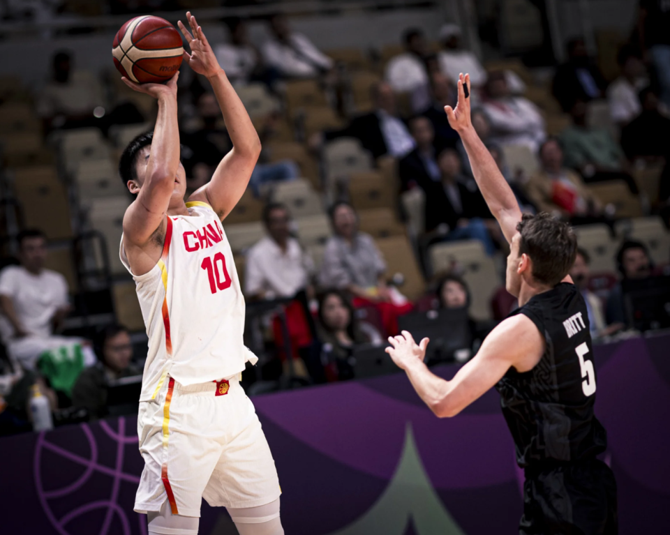 inews, 王俊杰外线