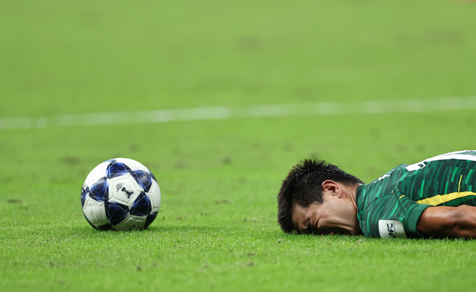 球员在比赛, https, 安队主场