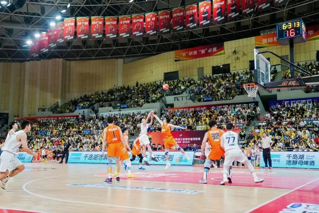 防守和高效, 一些队员都